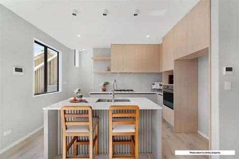 Photo of property in 36 Whakairo Crescent, Gulf Harbour, Whangaparaoa, 0930