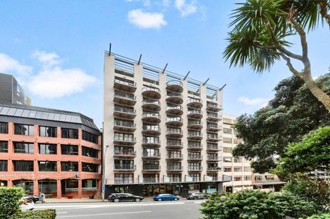 Photo of property in Atrium Apartments, 2h/154 The Terrace, Wellington Central, Wellington, 6011