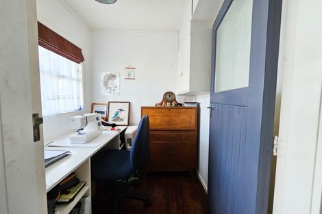 Photo of property in 19 Skerman Street, Marton, 4710