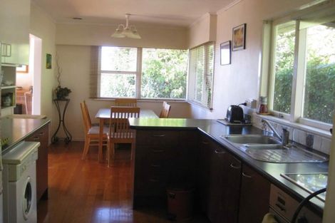 Photo of property in 6 Nicholson Place, Hillcrest, Auckland, 0627