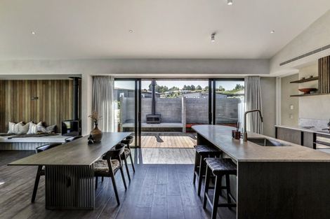 Photo of property in 14 Kirimoko Crescent, Wanaka, 9305