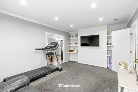 Photo of property in 42 Mountbatten Grove, Clouston Park, Upper Hutt, 5018