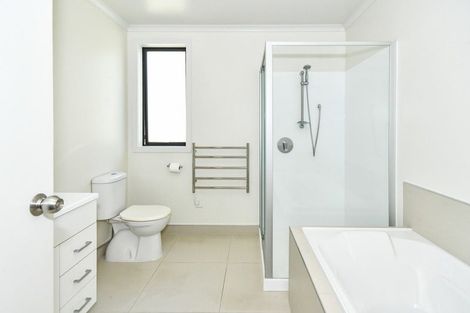 Photo of property in 47 Popokatea Drive, Takanini, 2112