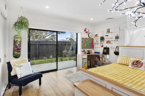 Photo of property in 12 Inglis Street, Seatoun, Wellington, 6022