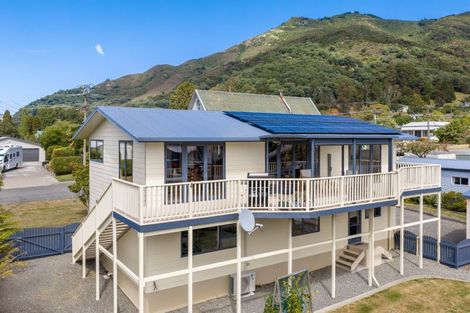 Photo of property in 28 Lawrence Street, Havelock, 7100