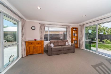 Photo of property in 11 Goldie Place, Rolleston, 7614