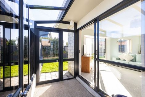 Photo of property in 1 Mangorei Road, Merrilands, New Plymouth, 4312