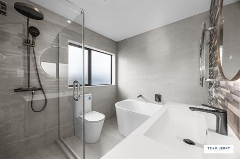 Photo of property in 339b Bucklands Beach Road, Bucklands Beach, Auckland, 2012