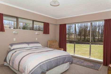 Photo of property in 47 Laws Road, Dannevirke, 4972