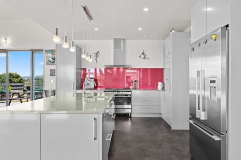 Photo of property in 288 Rimmer Road, Helensville, 0875