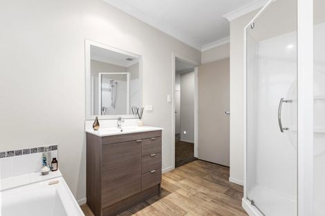 Photo of property in 19 Merlot Drive, Pyes Pa, Tauranga, 3112