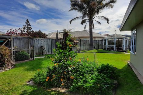 Photo of property in 11 Kensington Drive, Taradale, Napier, 4112