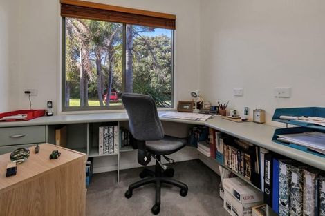 Photo of property in 110 One Tree Point Road, One Tree Point, 0118