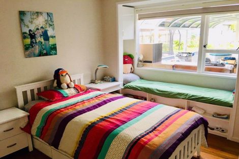 Photo of property in 12 Kereru Street, Henderson, Auckland, 0612