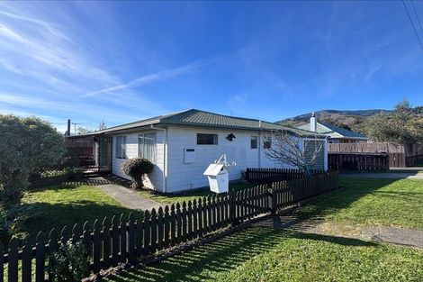 Photo of property in 9a Polstead Road, Stoke, Nelson, 7011