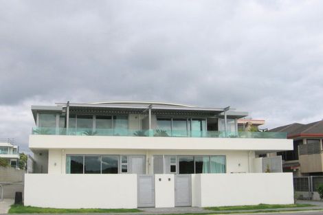 Photo of property in 135 Marine Parade, Mount Maunganui, 3116