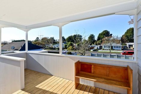 Photo of property in 11 Walsh Street, Forest Lake, Hamilton, 3200