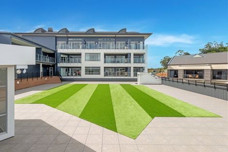 Photo of property in Marina View Apartments, 305/4 Reads Quay, Gisborne, 4010