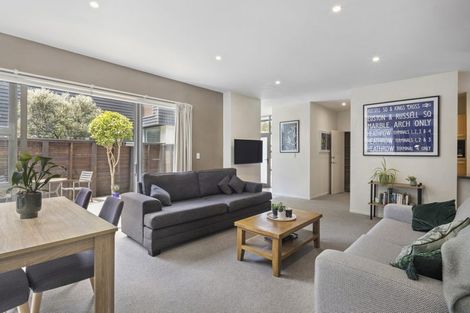 Photo of property in 4 Tiketike Way, Brooklyn, Wellington, 6021