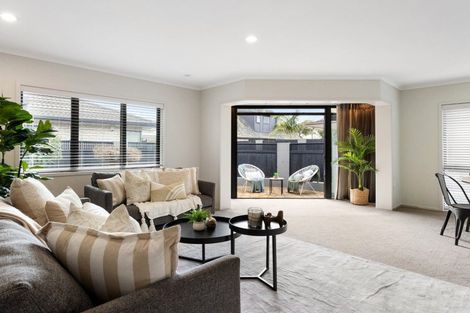 Photo of property in 405b Devonport Road, Tauranga South, Tauranga, 3112