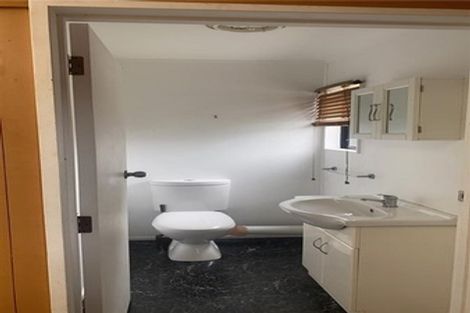 Photo of property in 114 Racecourse Road, Waiuku, 2123