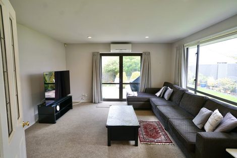 Photo of property in 32 Meadow Street, Papanui, Christchurch, 8052