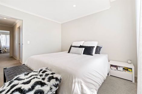 Photo of property in 4 Peihana Road, Hobsonville, Auckland, 0616