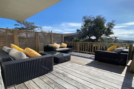 Photo of property in 2/21 Scarboro Terrace, Murrays Bay, Auckland, 0630