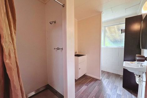 Photo of property in 102 Paekakariki Hill Road, Pauatahanui, Porirua, 5381