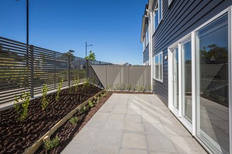 Photo of property in 8 Parekareka Lane, Kenepuru, Porirua, 5022