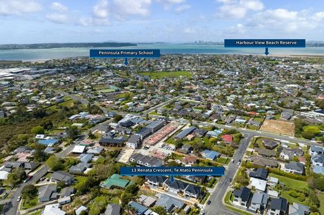 Photo of property in 13a Renata Crescent, Te Atatu Peninsula, Auckland, 0610