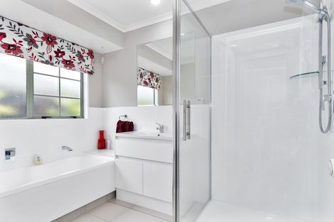 Photo of property in 4 Crichton Terrace, Mount Maunganui, 3116