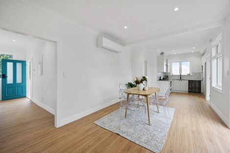 Photo of property in 76 Clyde Street, Island Bay, Wellington, 6023