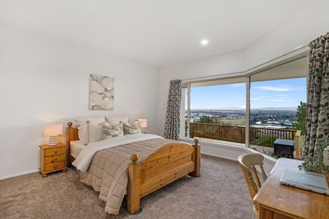 Photo of property in 126 Cannon Hill Crescent, Mount Pleasant, Christchurch, 8081