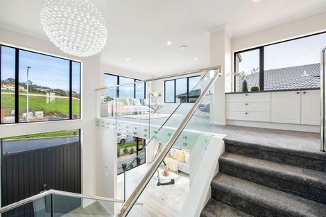 Photo of property in 18 Lime Hill Rise, Flat Bush, Auckland, 2019