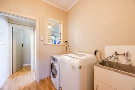 Photo of property in 1 Ruataniwha Street, Waipukurau, 4200