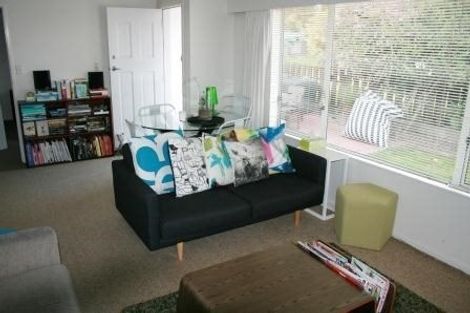 Photo of property in 112 Leeward Drive, Whitby, Porirua, 5024