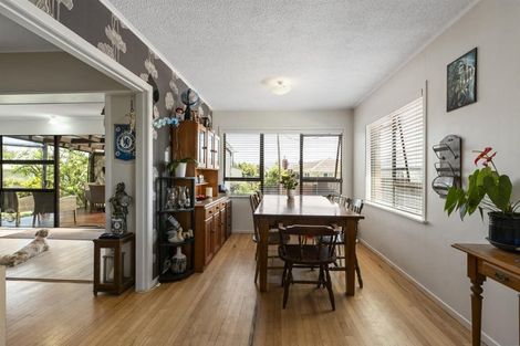 Photo of property in 20 Lee Street, Te Puke, 3119