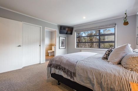 Photo of property in 132 Navigation Drive, Whitby, Porirua, 5024