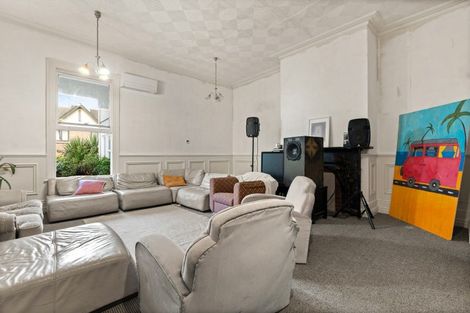 Photo of property in 6 Heriot Row, Dunedin Central, Dunedin, 9016