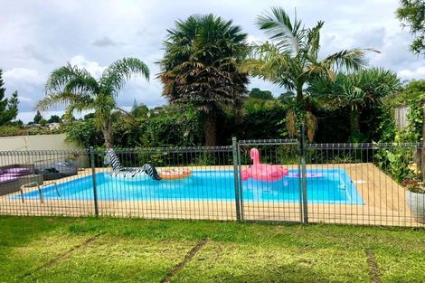 Photo of property in 59 Girrahween Drive, Totara Vale, Auckland, 0629