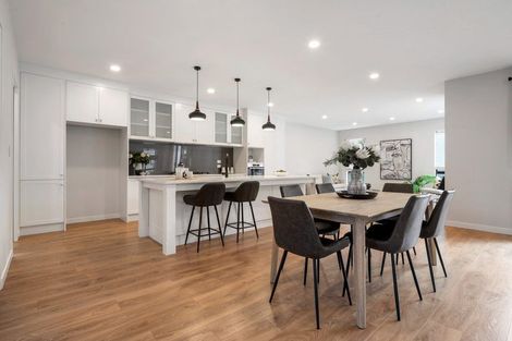 Photo of property in 8 Thomas Rielly Avenue, Hobsonville, Auckland, 0616
