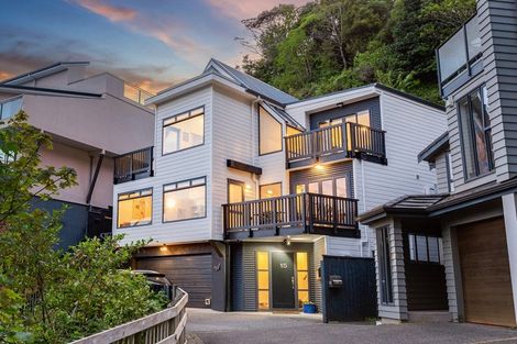 Photo of property in 15 Bank Road, Northland, Wellington, 6012