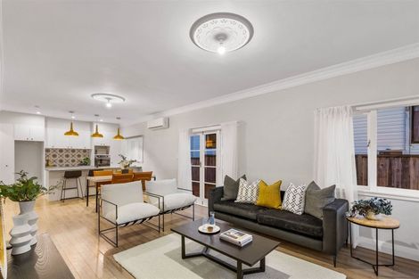 Photo of property in 23 Brandon Road, Glen Eden, Auckland, 0602
