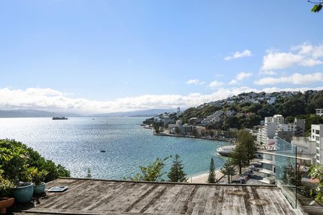 Photo of property in 3 Oriental Terrace, Oriental Bay, Wellington, 6011