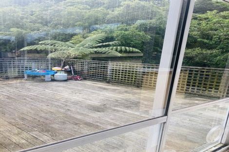 Photo of property in 36 Lyndhurst Road, Tawa, Wellington, 5028