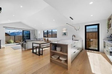 Photo of property in 52 Spur Ridge Rise, Jacks Point, 9371