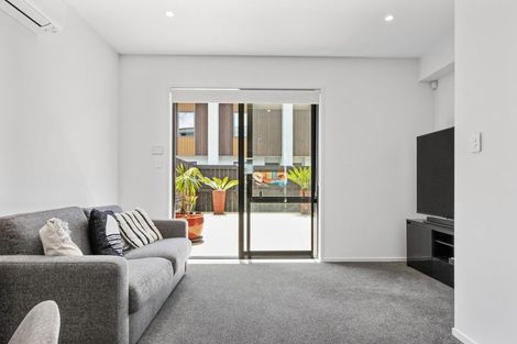 Photo of property in 8 Arvo Lane, Hobsonville, Auckland, 0616