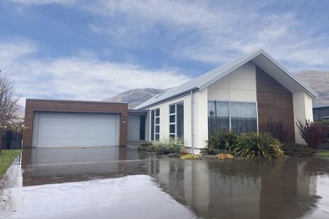 Photo of property in 17 Daniels Terrace, Wanaka, 9305
