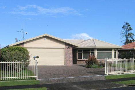 Photo of property in 8 Reynolds Drive, Glenview, Hamilton, 3206